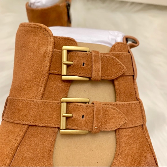 Michael Kors Radley Boots - Picture 3 of 10